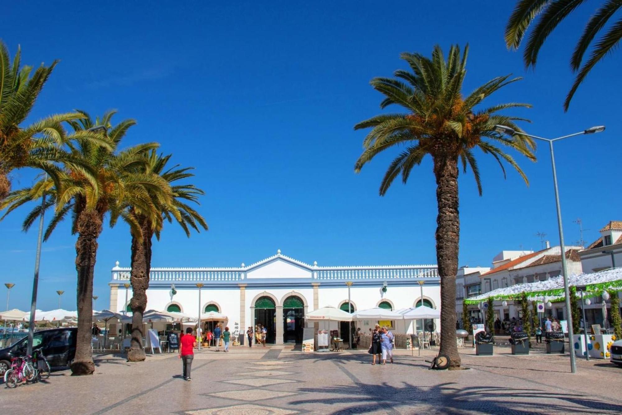Willa Stylish Townhouse In Tavira Centre, Shared Pool Zewnętrze zdjęcie