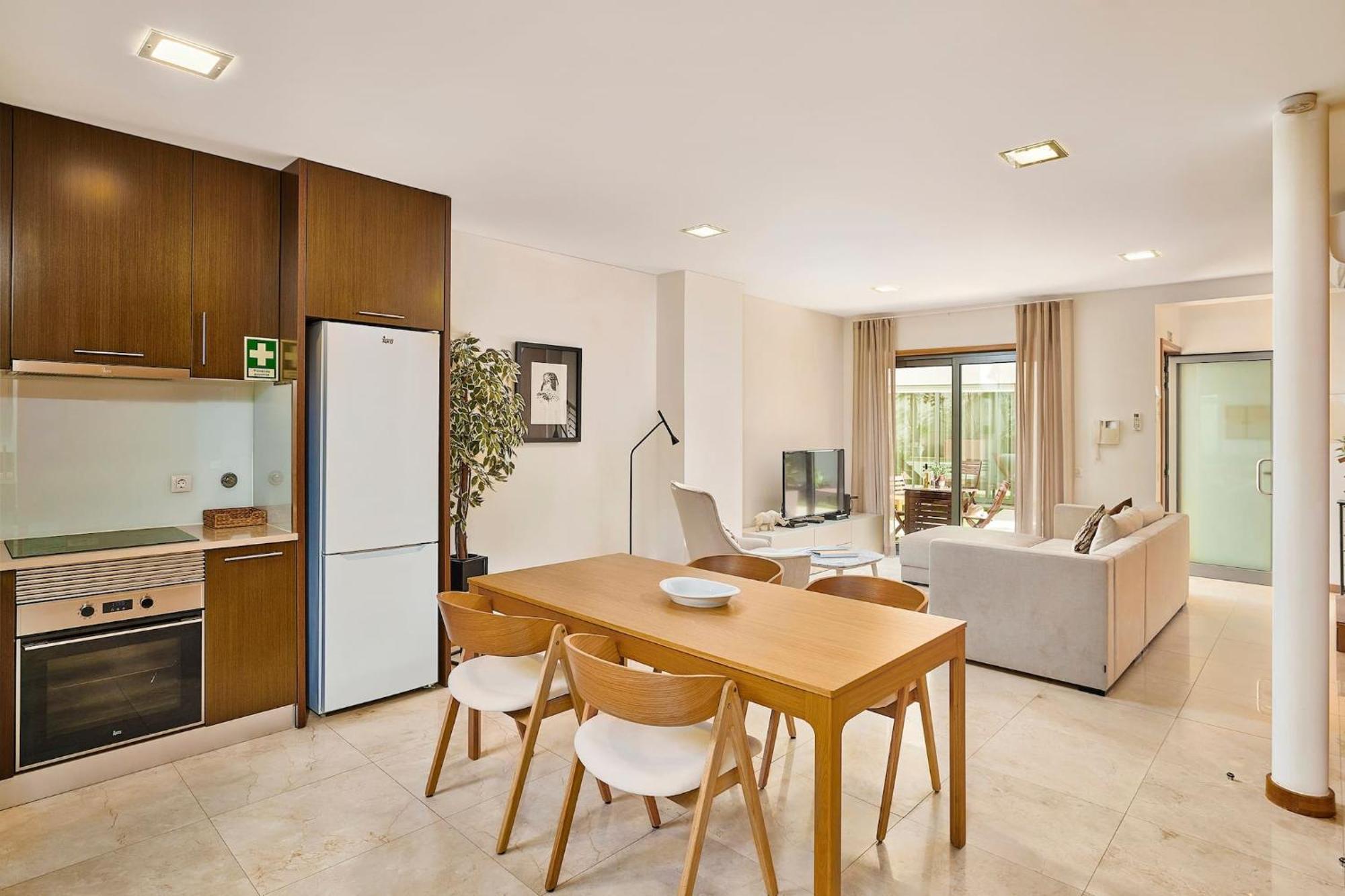 Willa Stylish Townhouse In Tavira Centre, Shared Pool Zewnętrze zdjęcie